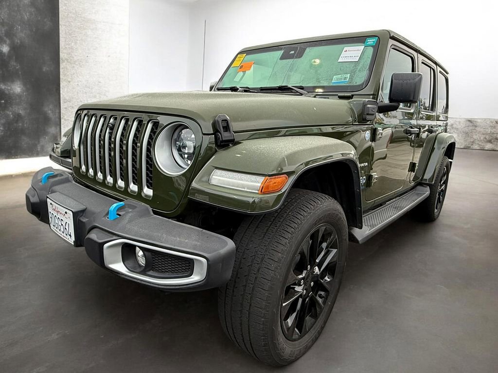 Used 2023 Jeep Wrangler Unlimited Sahara w/ Safety Group image 17