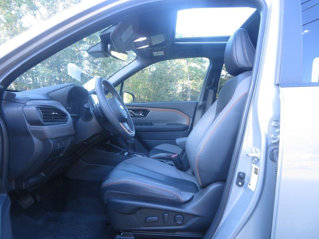 Used 2025 Subaru Forester Sport AWD/4WD image 11