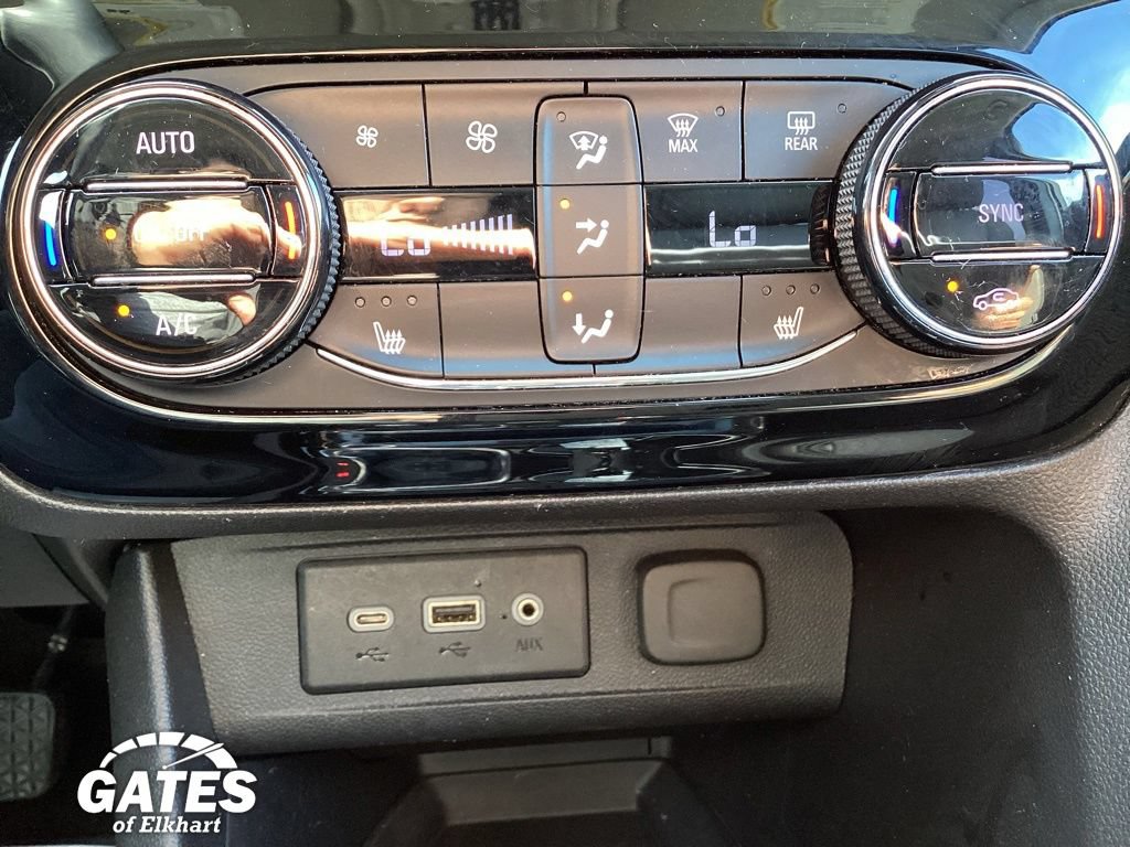 Used 2023 Buick Encore GX Select FWD image 18