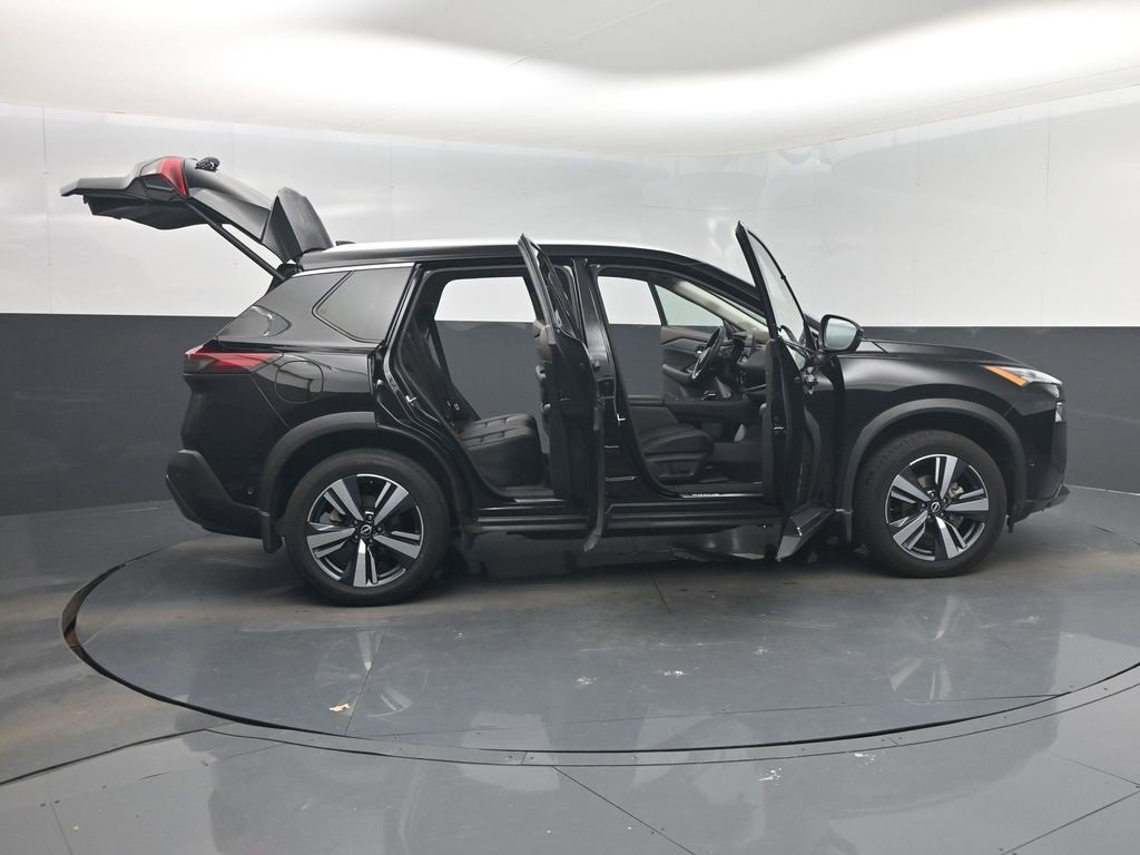 Used 2023 Nissan Rogue SL w/ SL Premium Package image 56