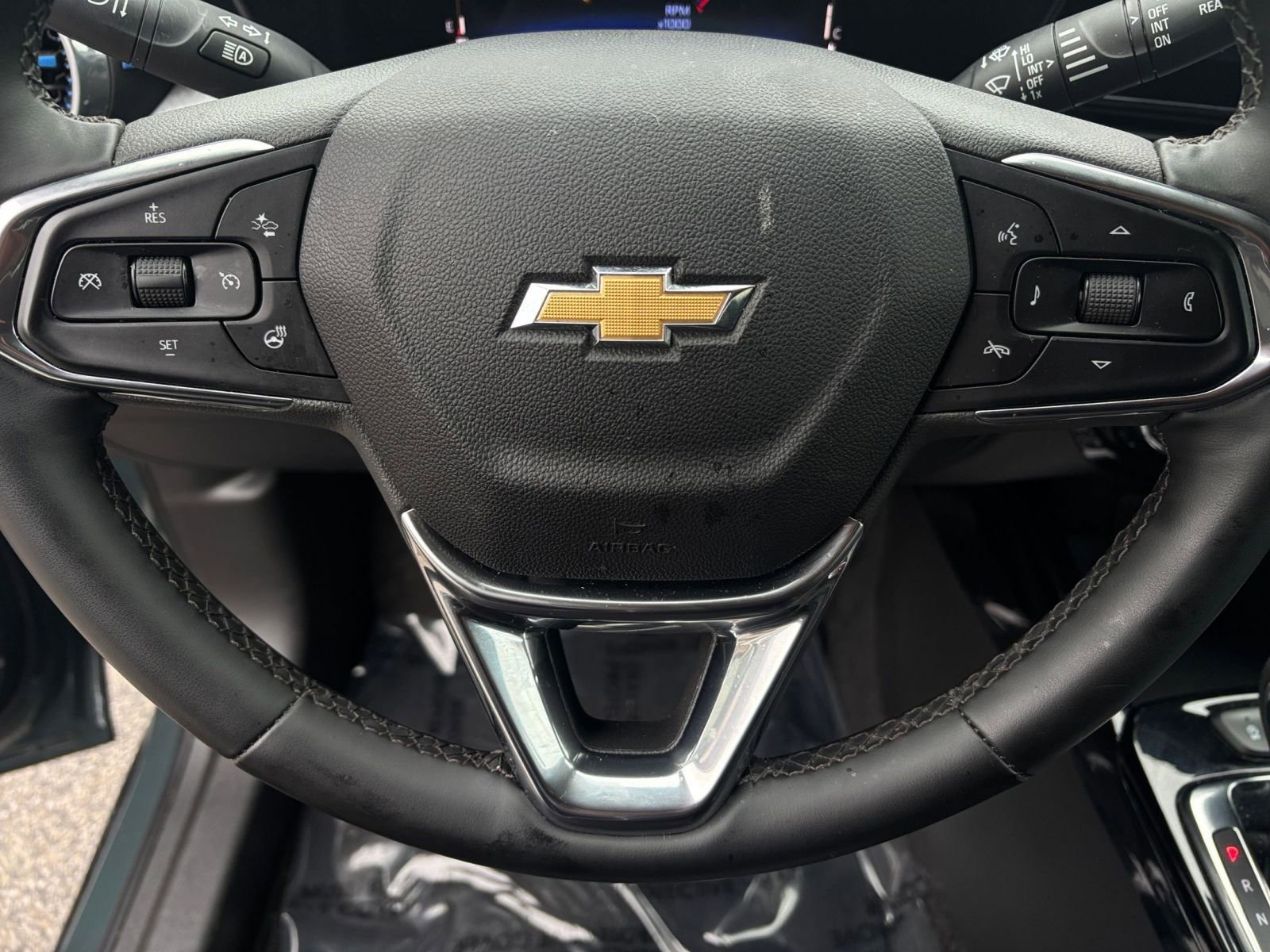 Used 2025 Chevrolet Trax LT w/ LT Convenience Package FWD image 31