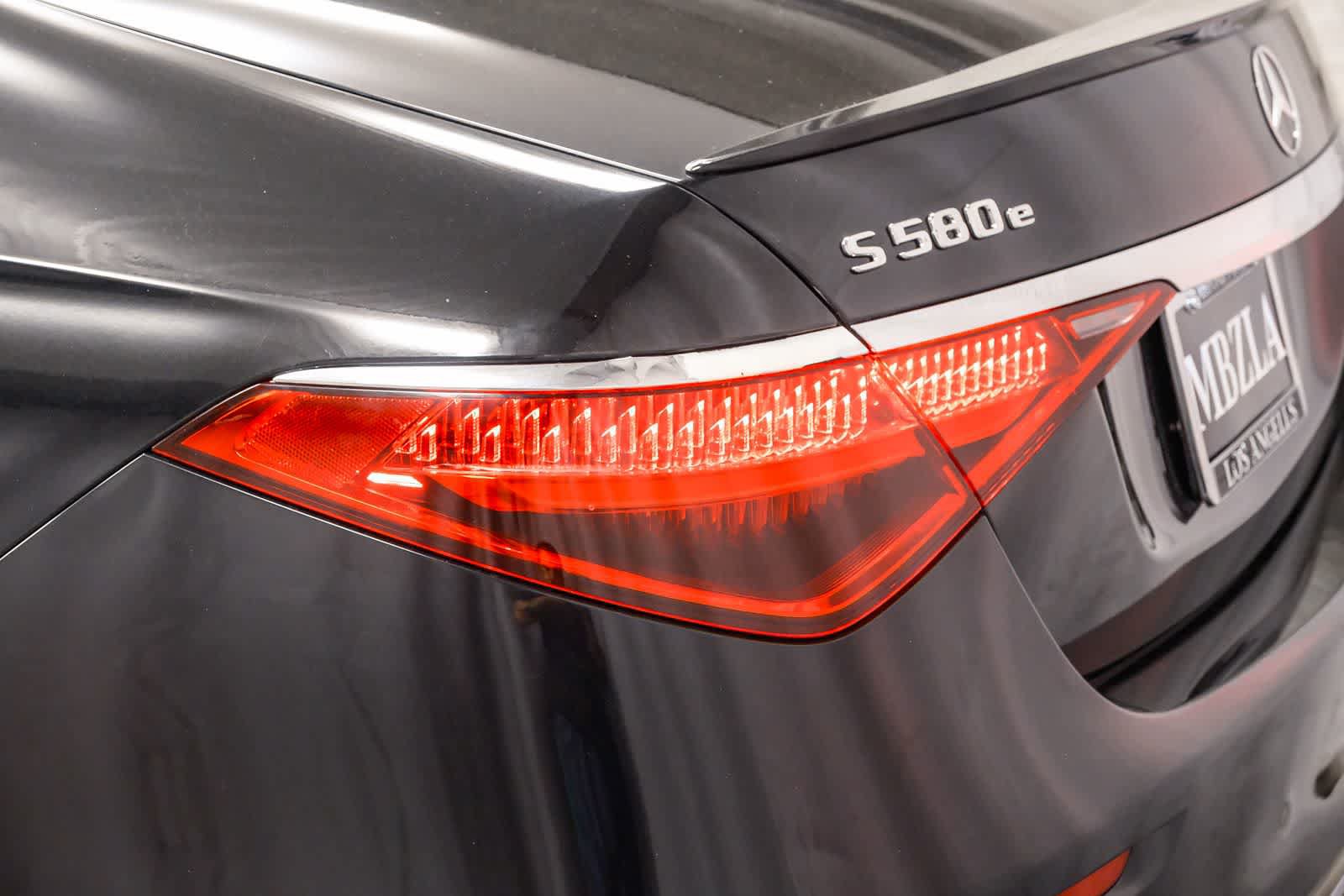 Certified 2024 Mercedes-Benz S 580e 4MATIC Sedan image 7
