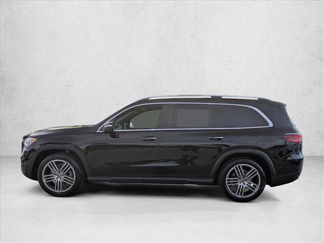 Used 2025 Mercedes-Benz GLS 450 4MATIC image 9