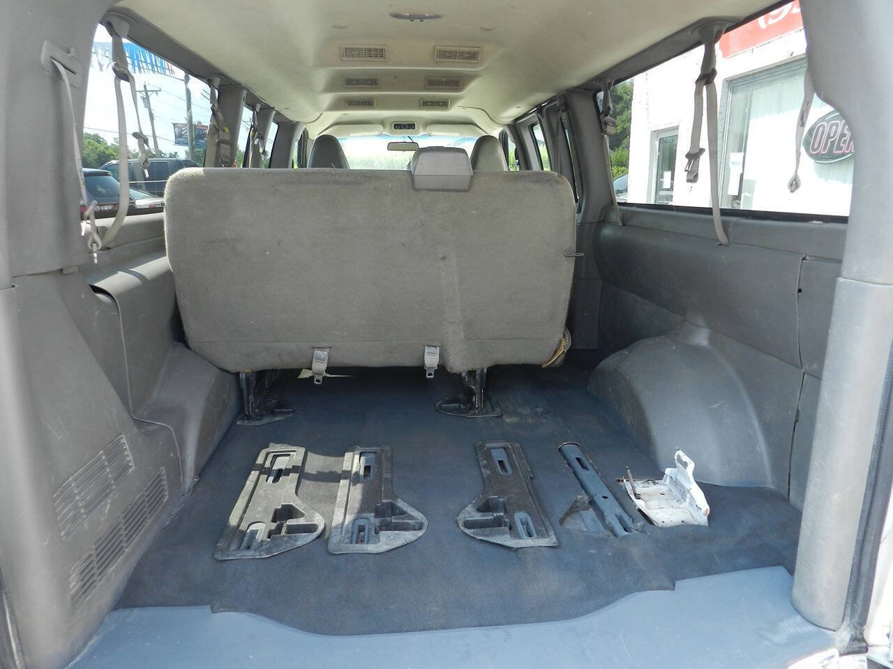Used 2016 Chevrolet Express 3500 LT w/ LT Preferred Equipment Group RWD image 15