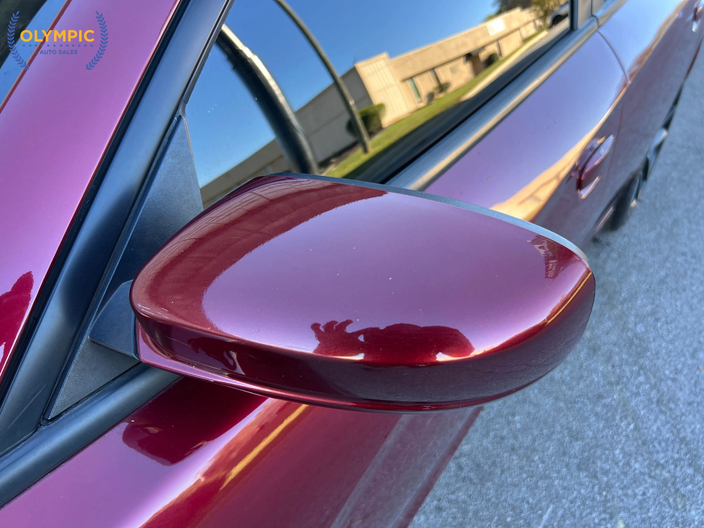 Used 2019 Dodge Charger SXT w/ Leather Interior Group image 18