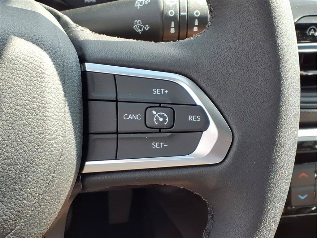 New 2026 Jeep Compass Latitude AWD/4WD image 23