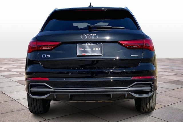 Certified 2025 Audi Q3 2.0T Premium w/ Convenience Package image 4