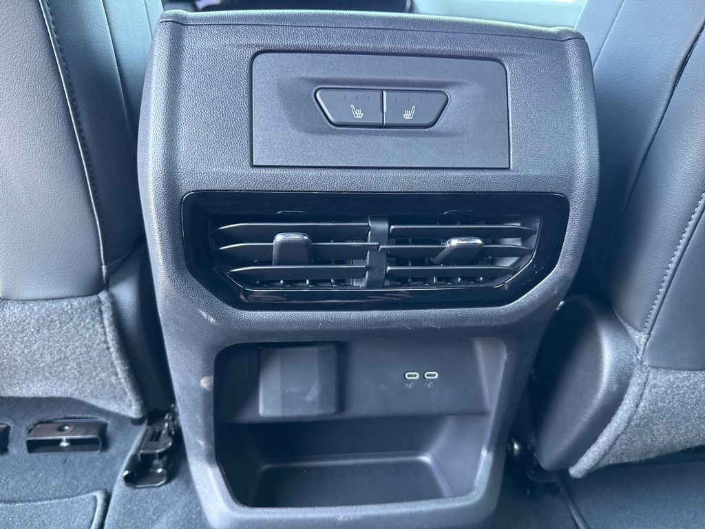 Used 2025 Chevrolet Silverado EV LT image 19