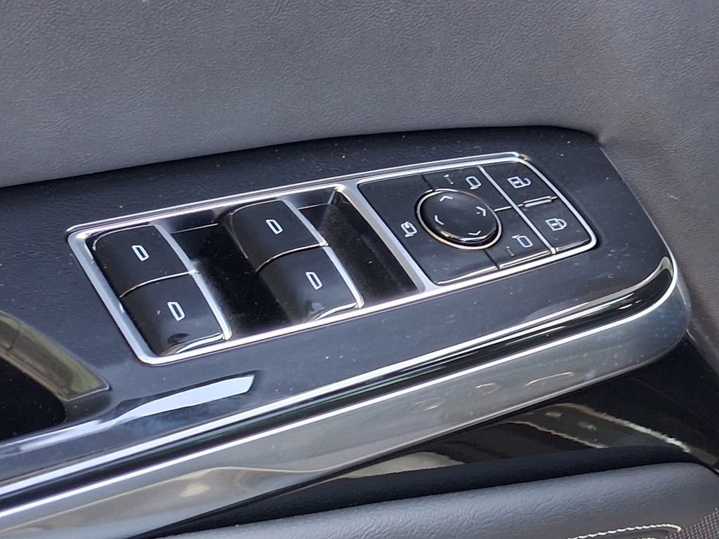 New 2026 Cadillac Escalade Sport w/ Touring Package AWD/4WD image 18