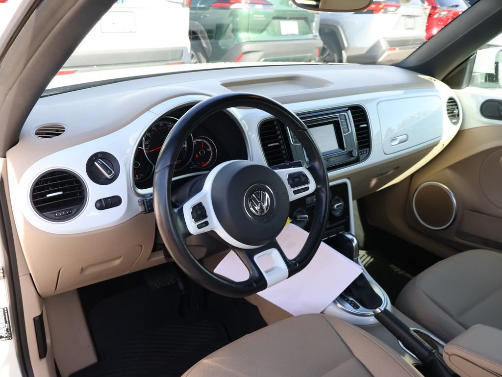 Used 2019 Volkswagen Beetle 2.0T S FWD image 19