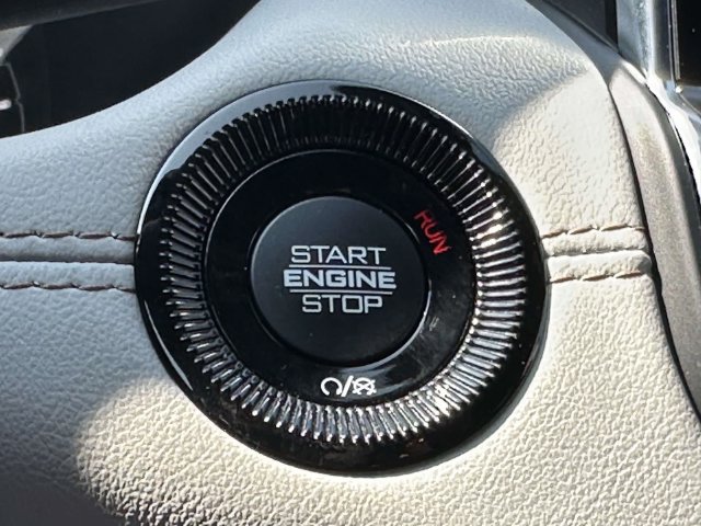 Certified 2023 Jeep Compass Limited AWD/4WD image 39