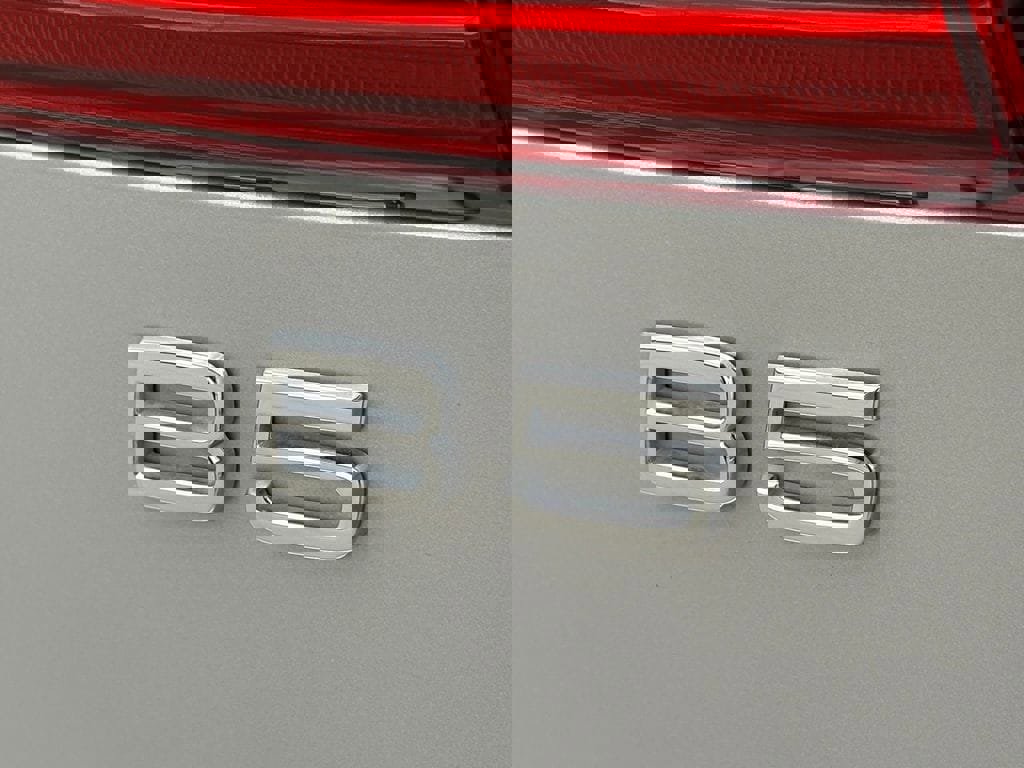 Used 2023 Volvo XC60 B5 Ultimate w/ Climate Package image 10