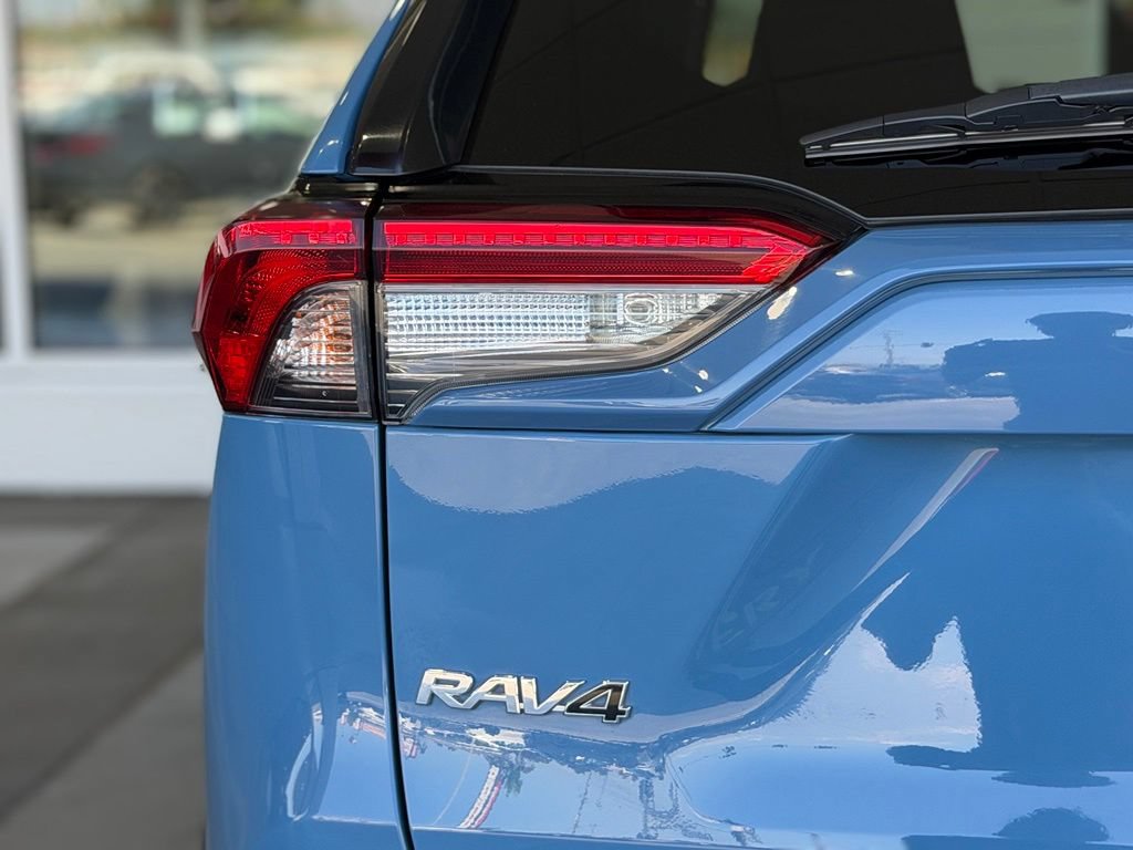 Certified 2022 Toyota RAV4 SE w/ Convenience Package AWD/4WD image 11