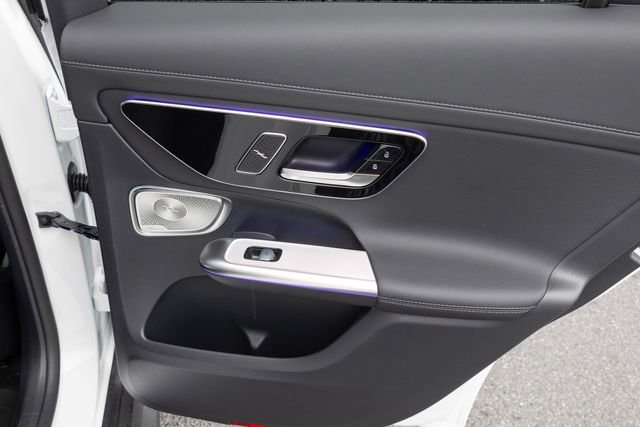 New 2026 Mercedes-Benz GLC 300 4MATIC image 18