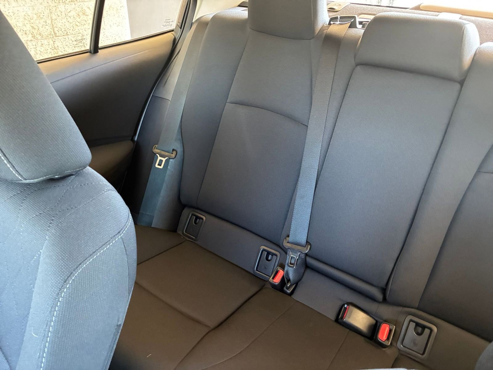 Used 2025 Toyota Corolla LE image 38