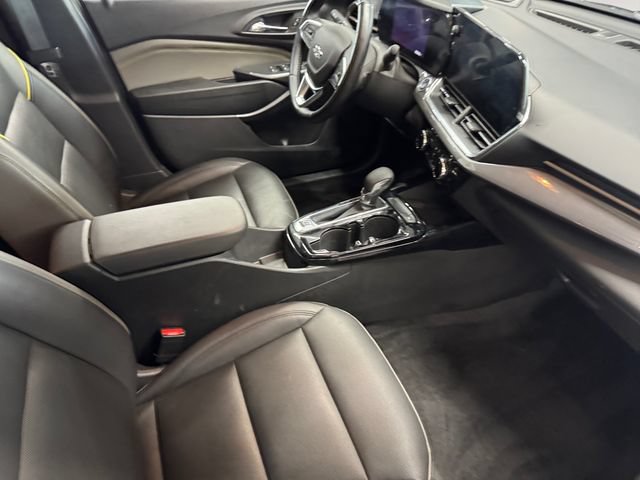 Used 2024 Chevrolet Trax ACTIV w/ Sunroof Package FWD image 4