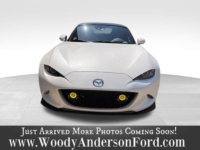 Used 2019 MAZDA MX-5 Miata Grand Touring w/ GT-S Package RWD image 3