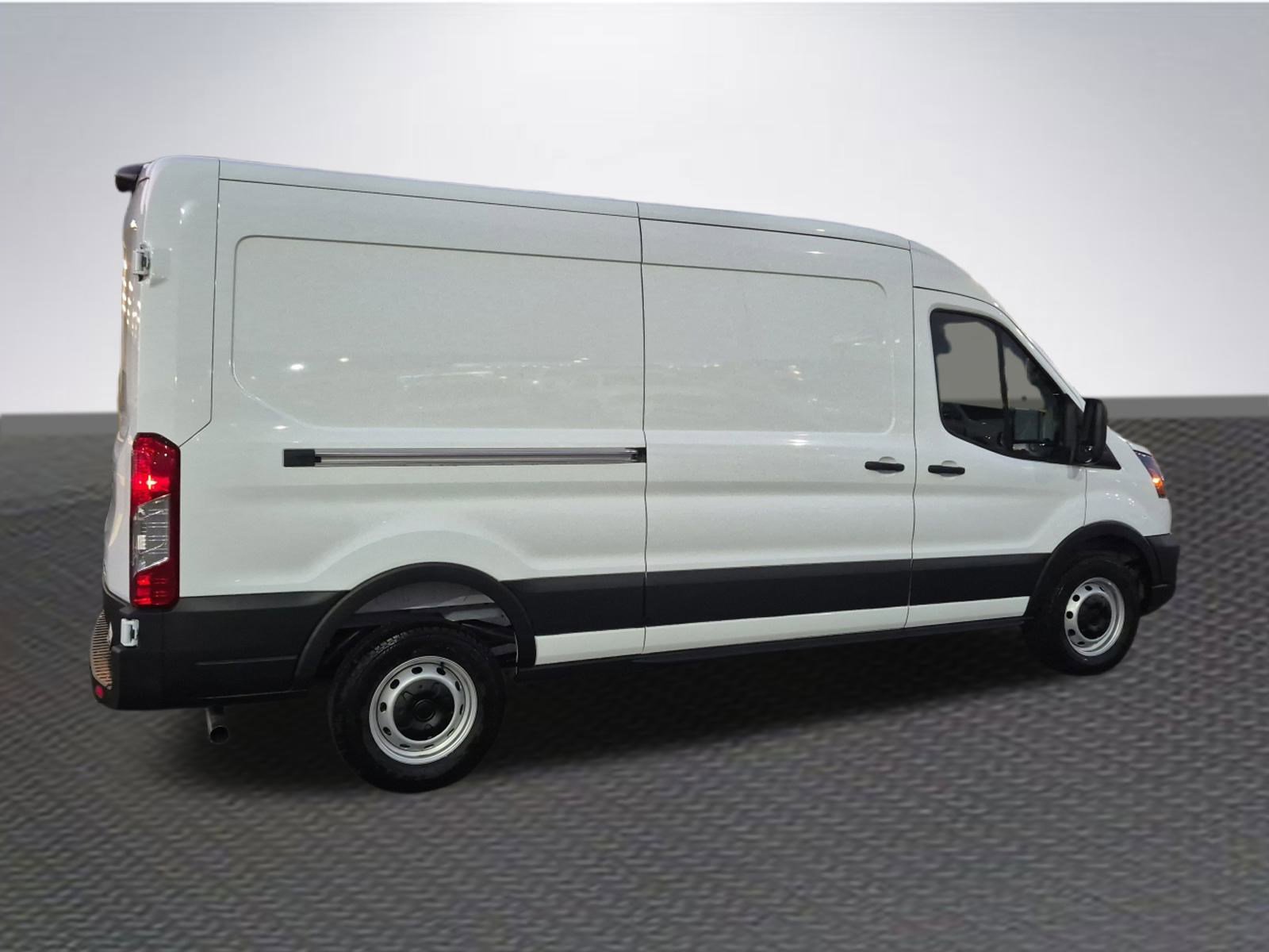New 2026 Ford Transit 250 148 Medium Roof w/ Load Area Protection Package image 4
