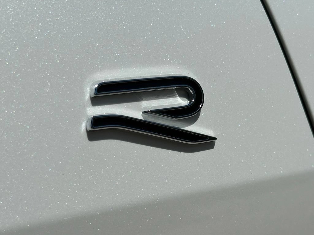 New 2026 Volkswagen Tiguan SE R-Line FWD image 36