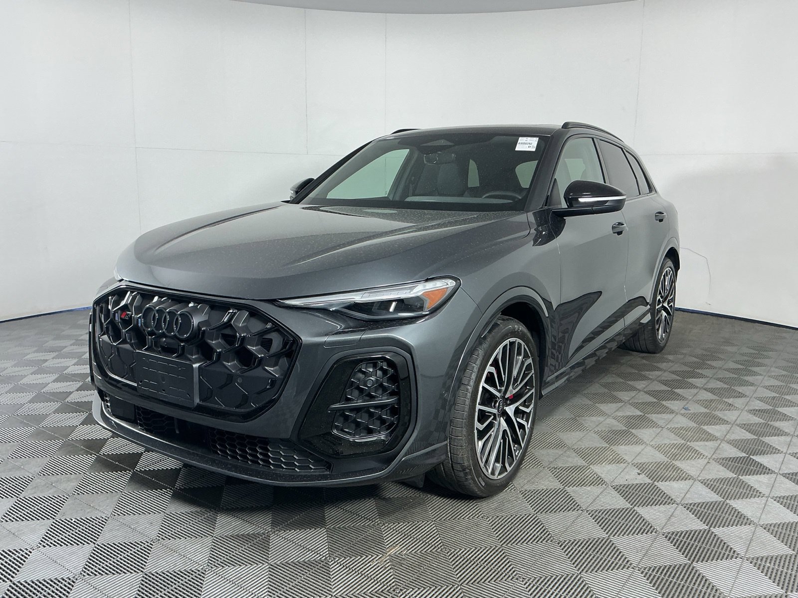 Used 2025 Audi SQ5 Premium Plus w/ Premium Plus Package AWD/4WD image 3