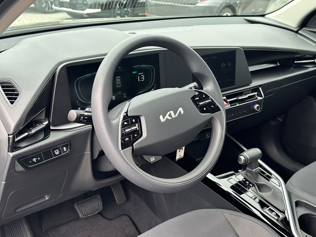 New 2026 Kia Niro LX image 15