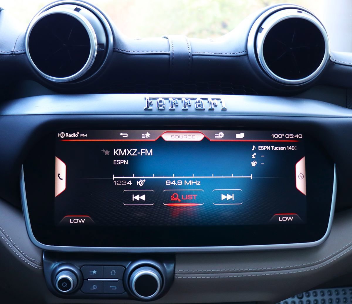 Used 2020 Ferrari Portofino RWD image 48