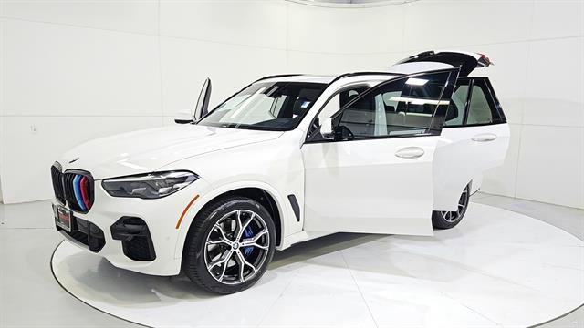 Used 2022 BMW X5 sDrive40i w/ M Sport Package RWD image 30