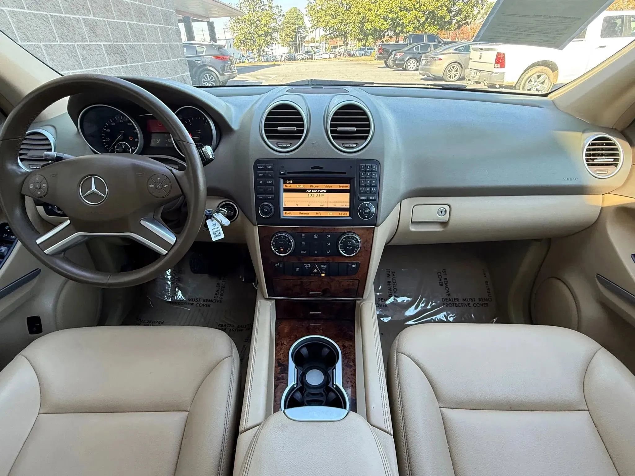 Used 2010 Mercedes-Benz ML 350 BlueTEC 4MATIC image 3