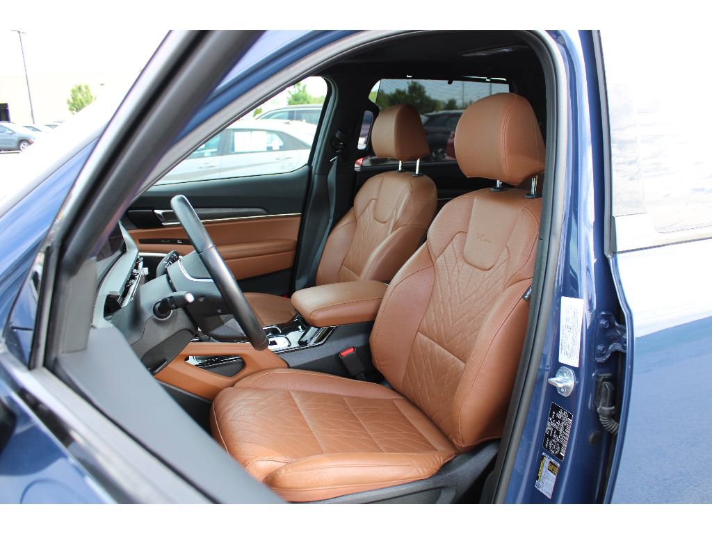 Used 2023 Kia Telluride SX image 12