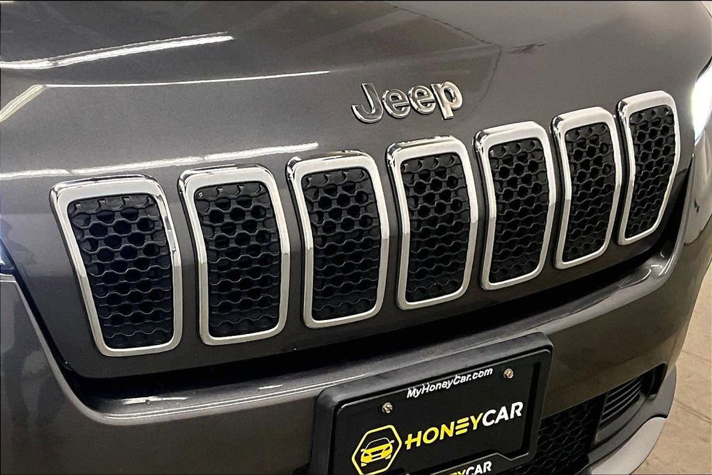 Used 2019 Jeep Cherokee Limited AWD/4WD image 32