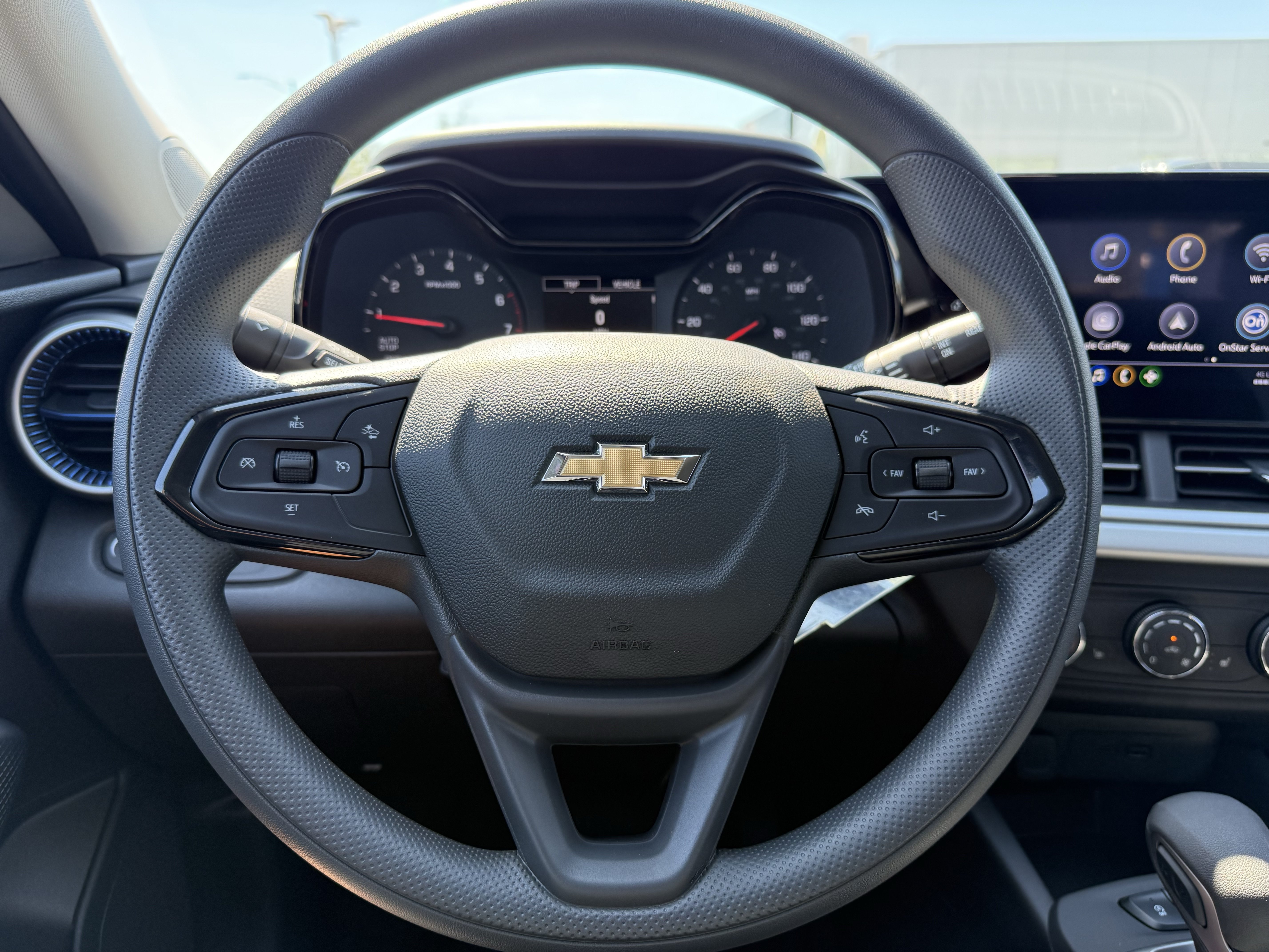 New 2026 Chevrolet Trax LS w/ LS Convenience Package FWD image 17