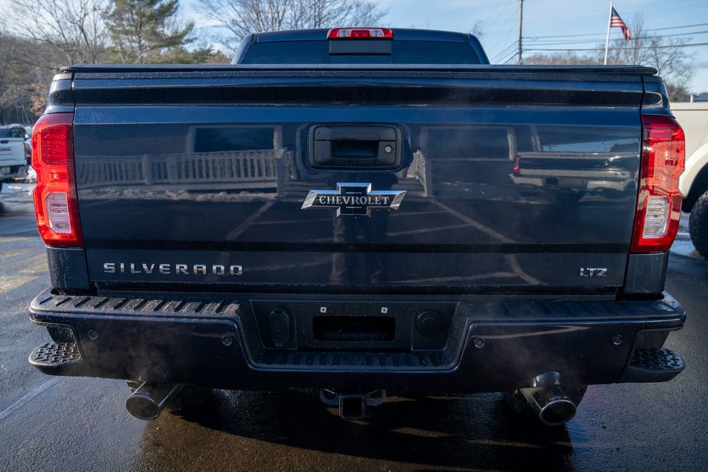 Used 2018 Chevrolet Silverado 1500 LTZ Z71 w/ Centennial Edition image 5