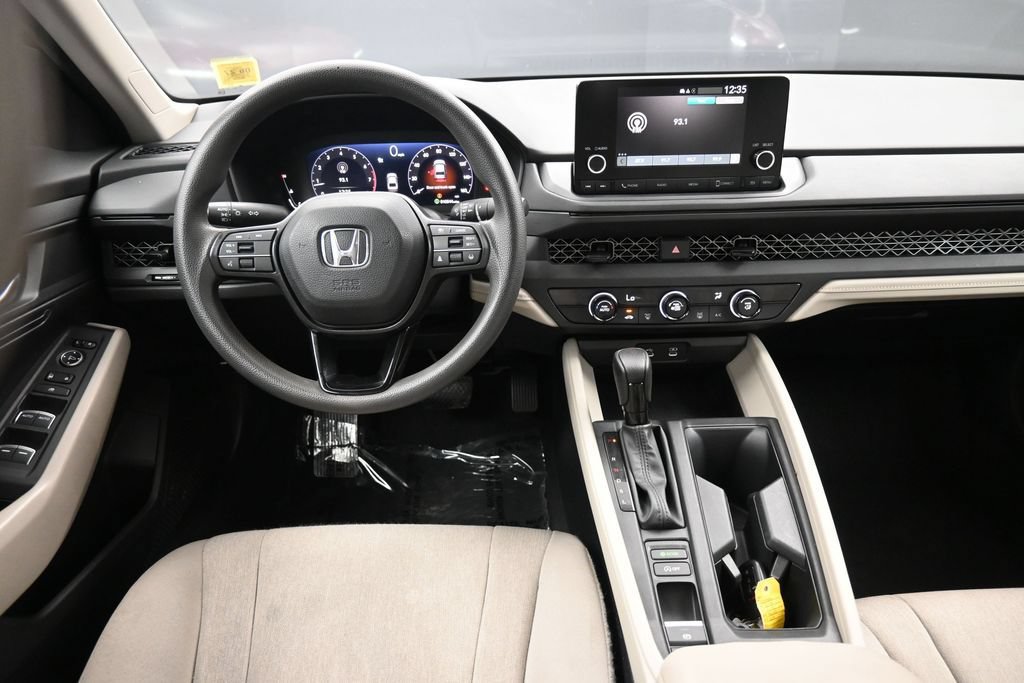 Certified 2023 Honda Accord LX image 19