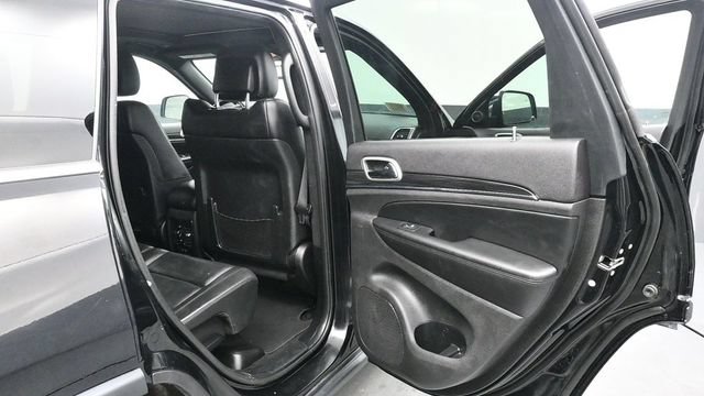 Used 2019 Jeep Grand Cherokee Limited AWD/4WD image 17