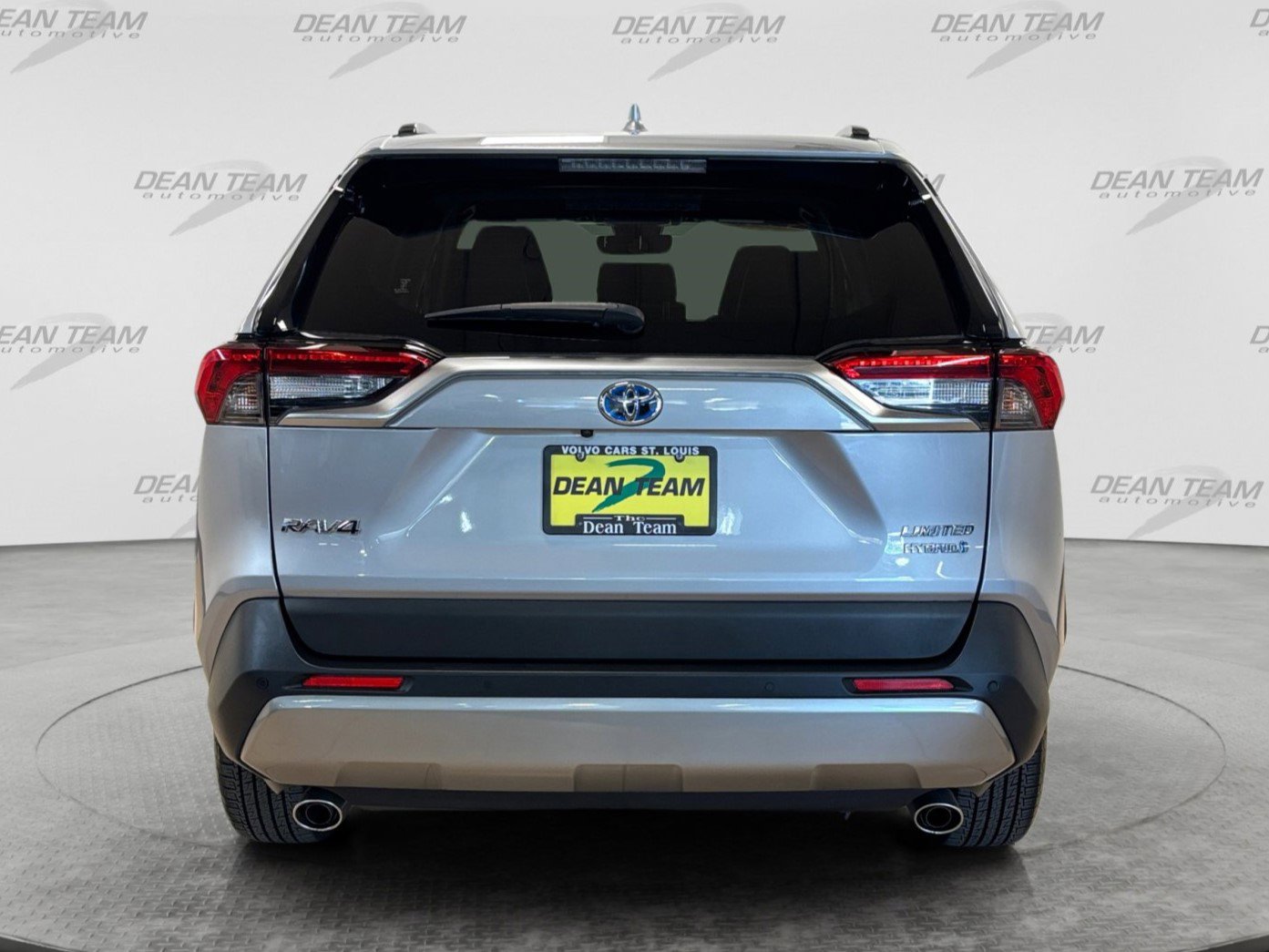 Used 2023 Toyota RAV4 Limited AWD/4WD image 8