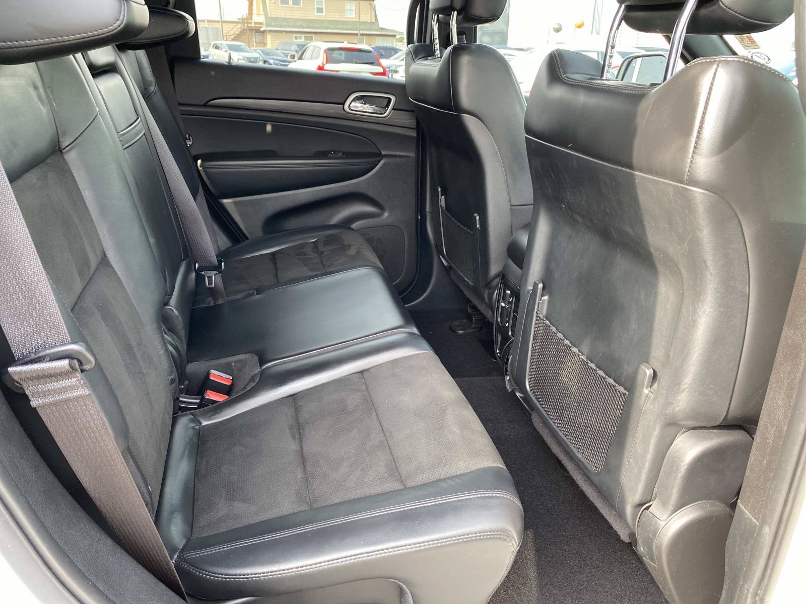 Used 2020 Jeep Grand Cherokee Altitude AWD/4WD image 25