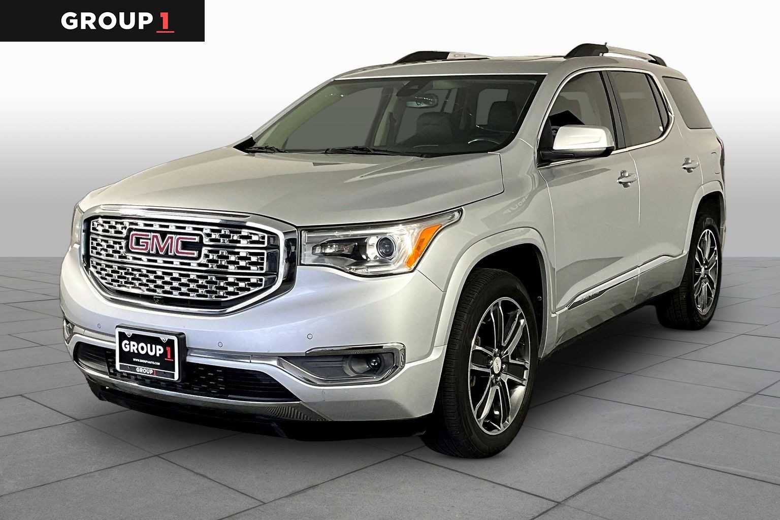 Used 2019 GMC Acadia Denali w/ Technology Package image 1