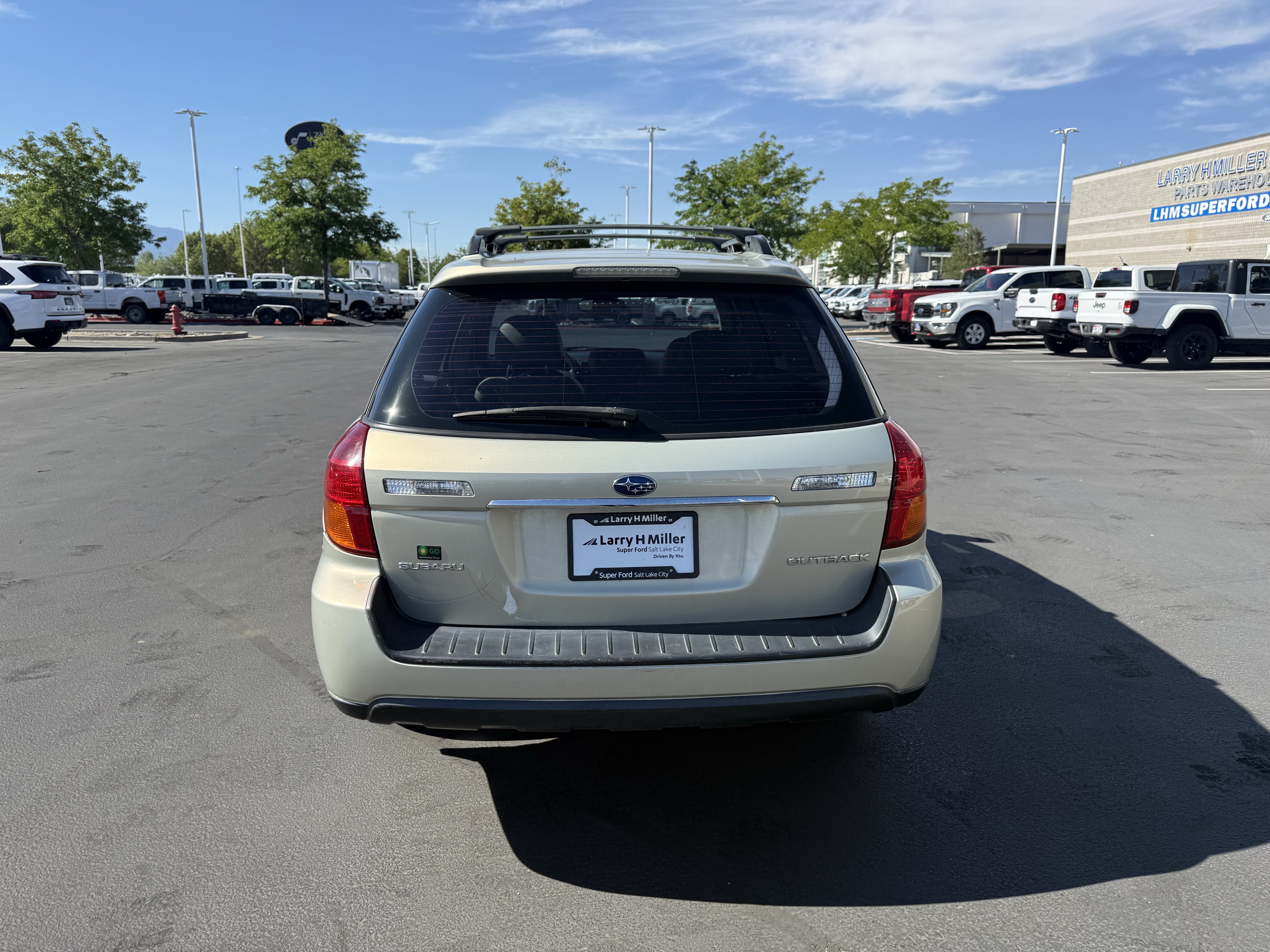Used 2005 Subaru Outback 2.5i AWD/4WD image 4