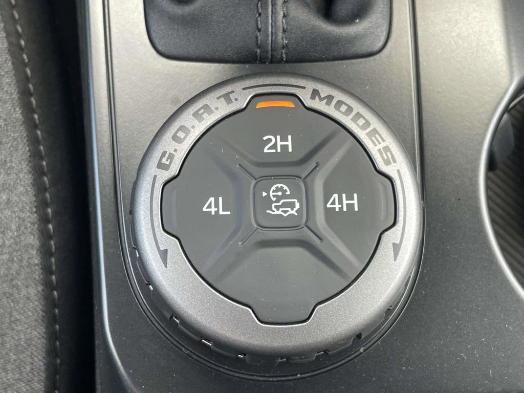 New 2025 Ford Bronco 4-Door AWD/4WD image 21