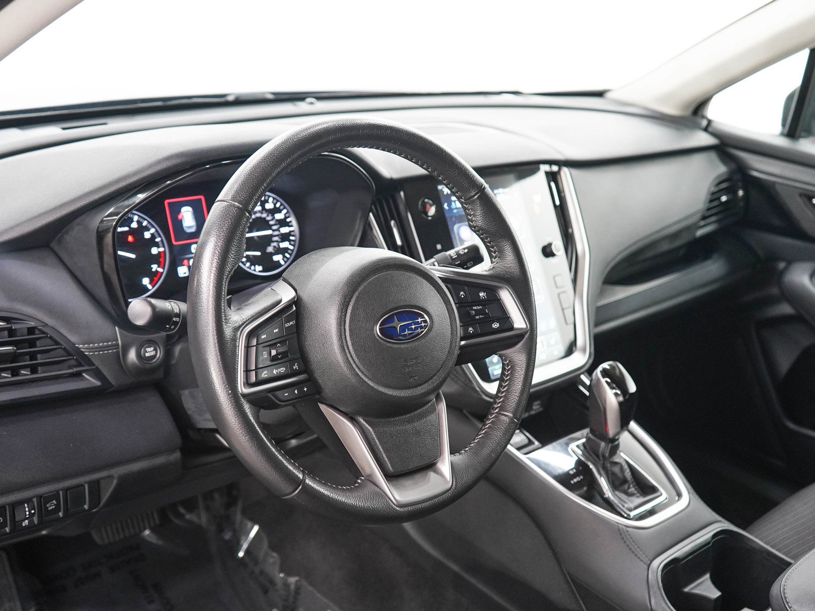 Used 2025 Subaru Outback Premium AWD/4WD image 21