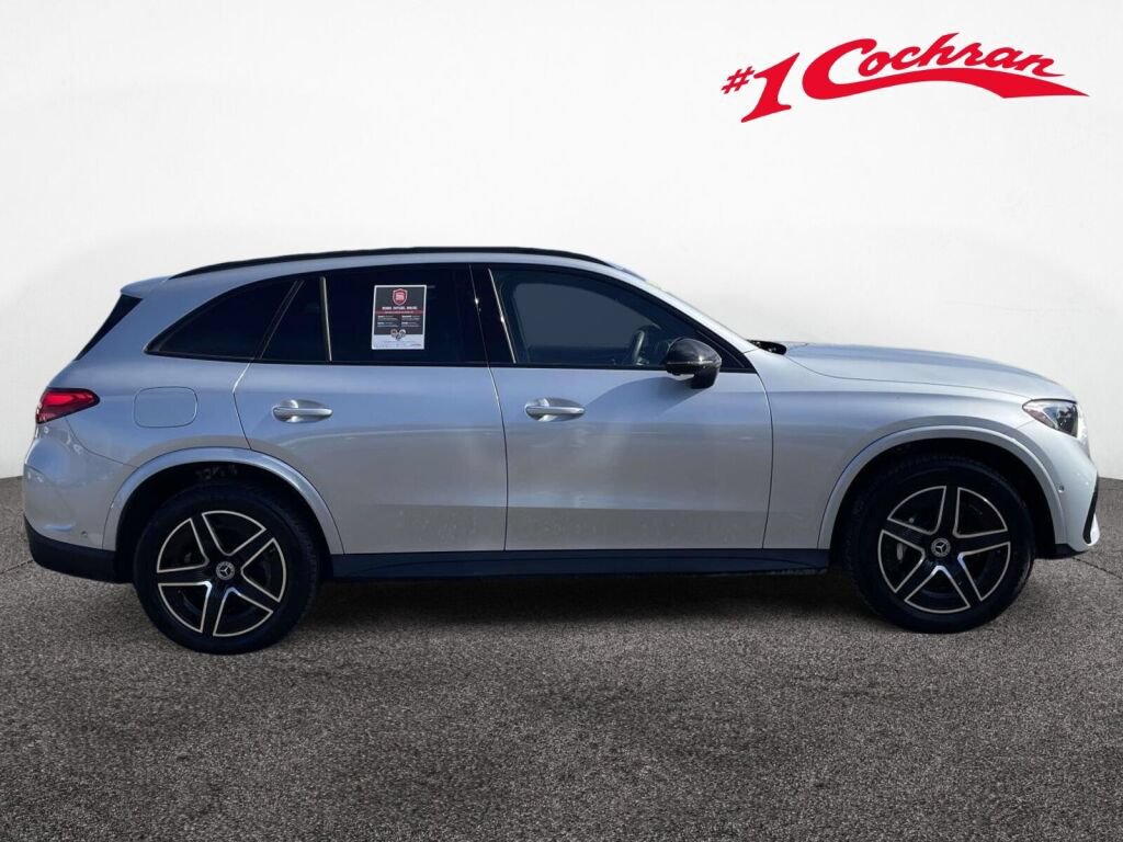 Used 2024 Mercedes-Benz GLC 300 4MATIC image 6