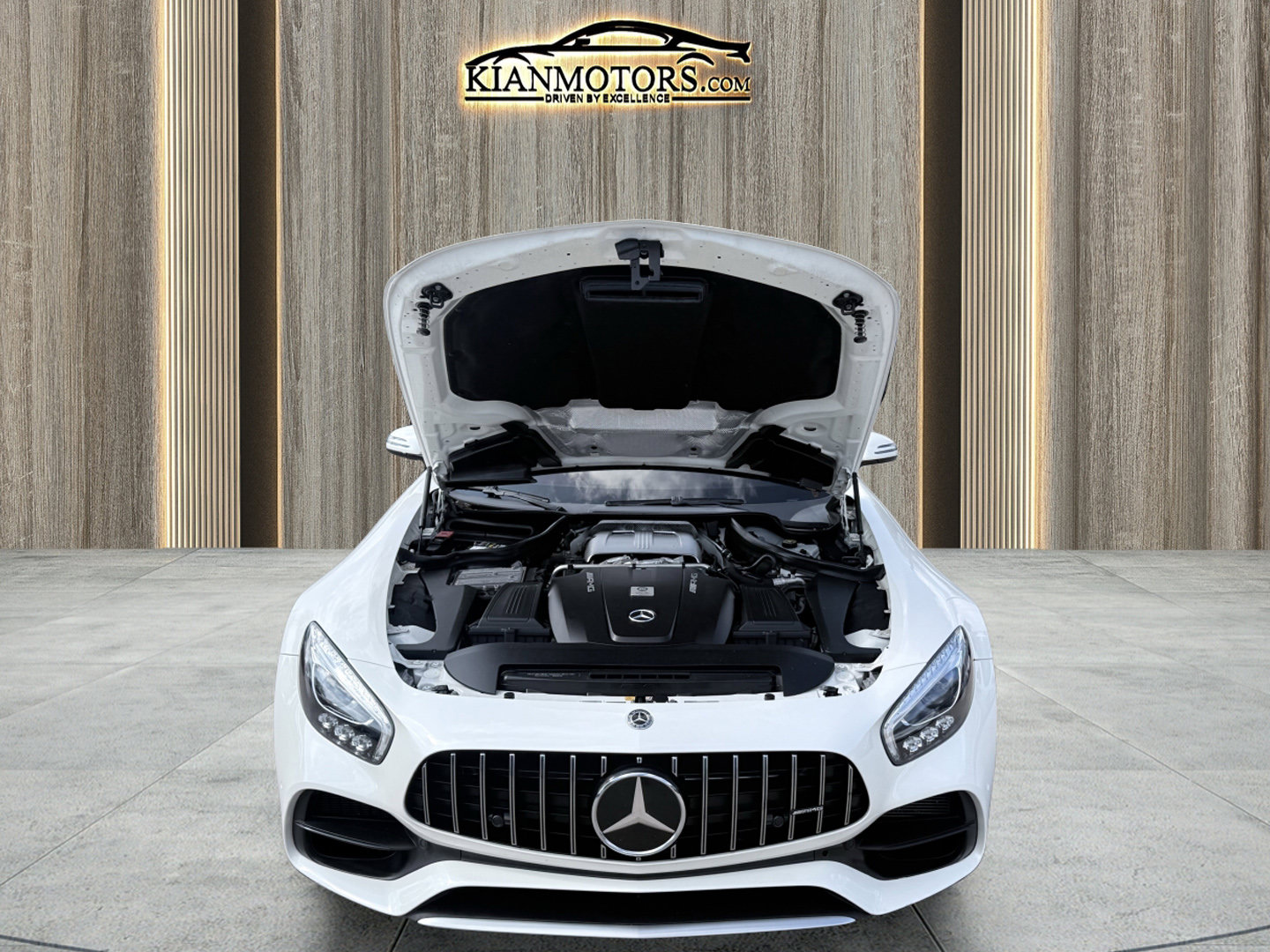 Used 2018 Mercedes-Benz AMG GT Roadster image 22