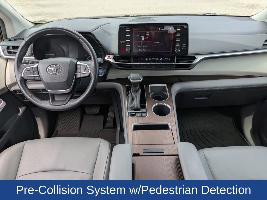 Used 2021 Toyota Sienna XLE AWD/4WD image 19