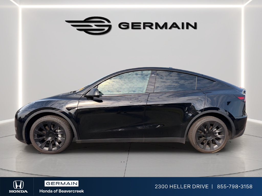 Used 2023 Tesla Model Y Long Range AWD/4WD image 3