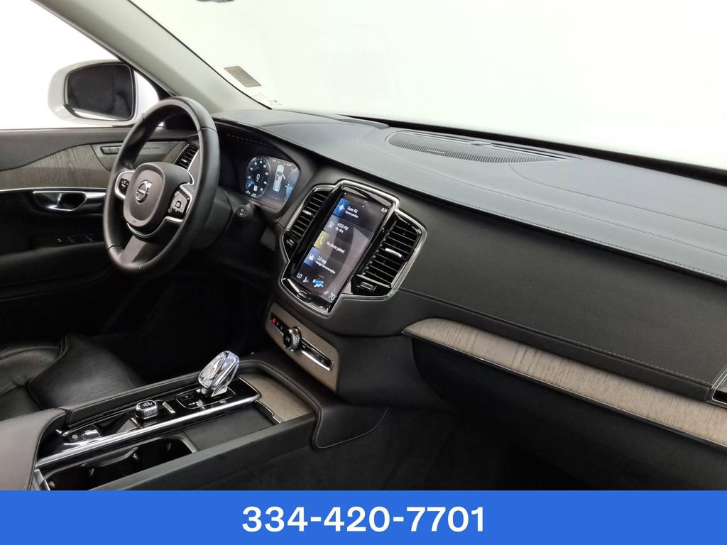 Used 2022 Volvo XC90 T8 Inscription image 30