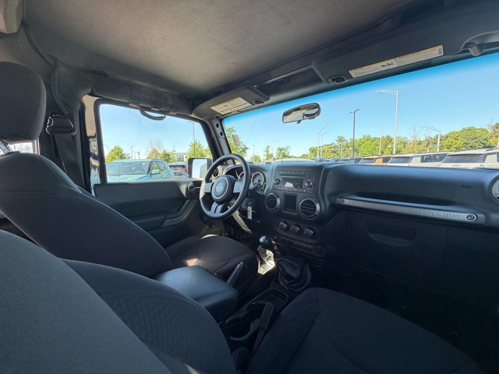 Used 2017 Jeep Wrangler Sport AWD/4WD image 9