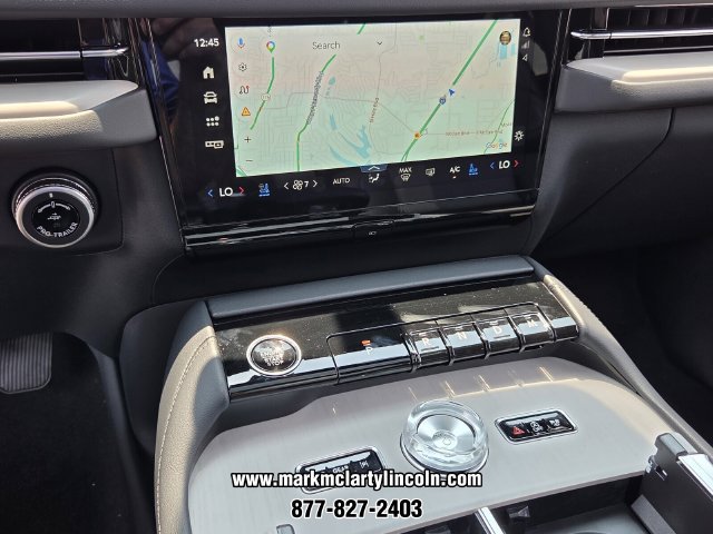New 2027 Lincoln Navigator Reserve w/ Jet Appearance Package AWD/4WD image 17