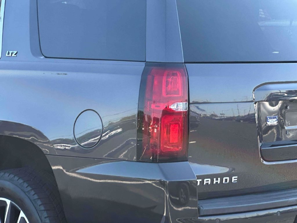Used 2018 Chevrolet Tahoe LT w/ Luxury Package AWD/4WD image 9