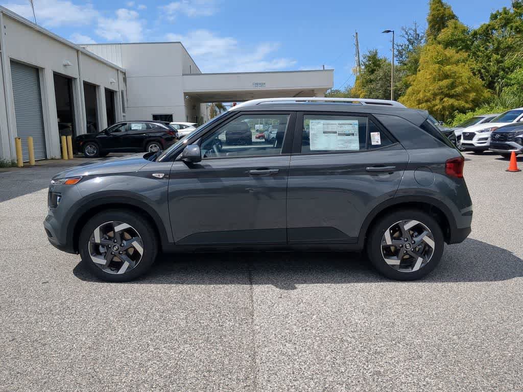 New 2026 Hyundai Venue SEL FWD image 3