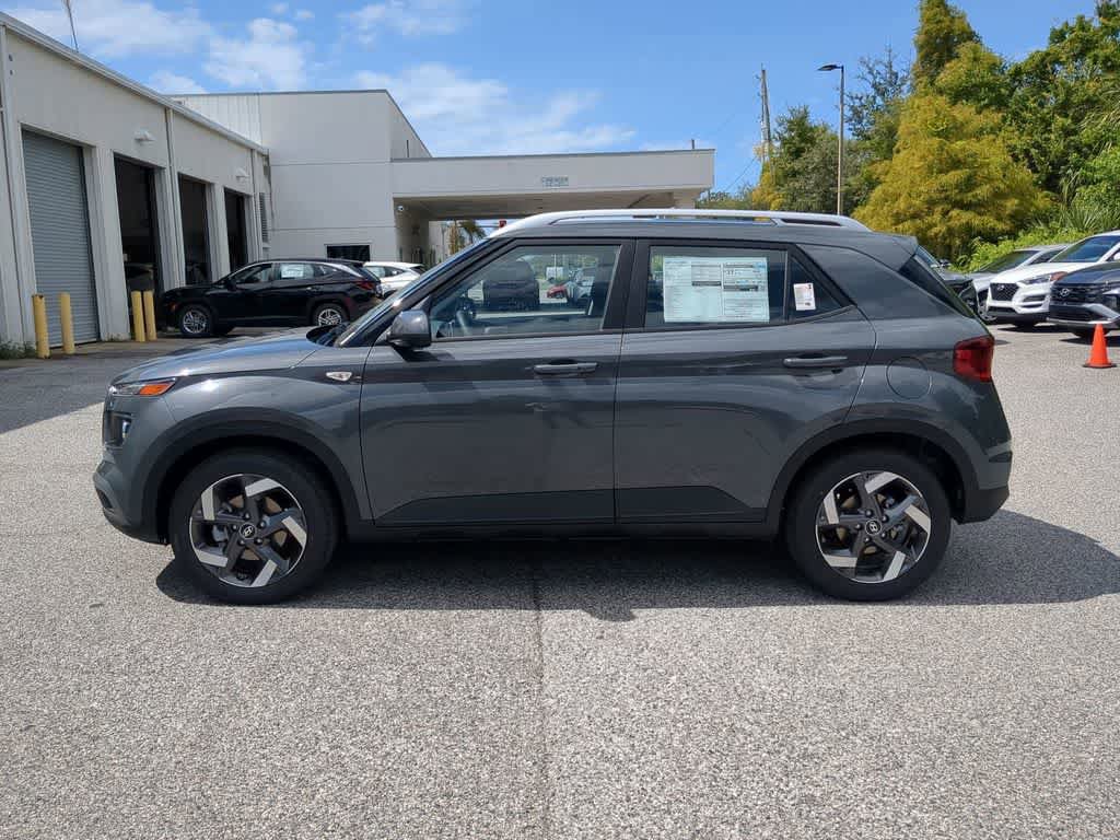 New 2026 Hyundai Venue SEL FWD image 3
